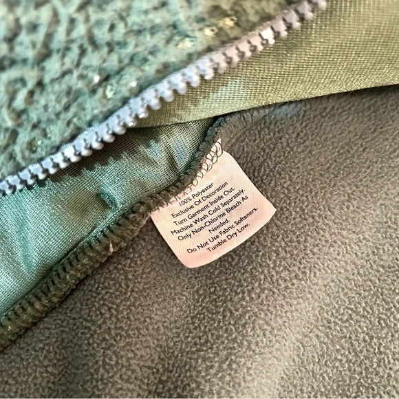 Eddie Bauer Women’s Green Raglan Fleece Hoodie Sz XS - Picture 8 of 9